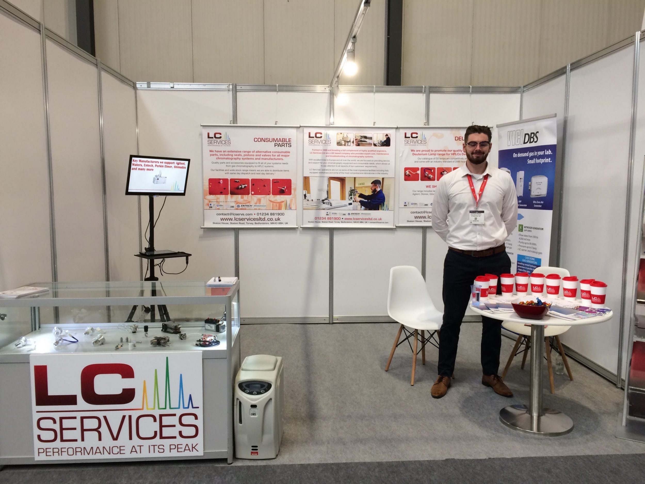 LC Services Stand at Lab innovations